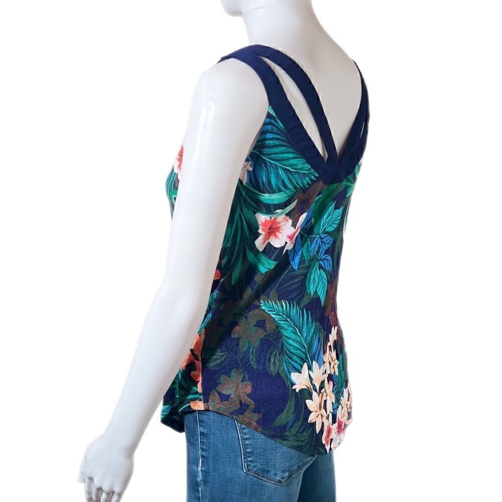 Tropical Navy Strappy Button Front Knit Tank - Picture 3 of 9